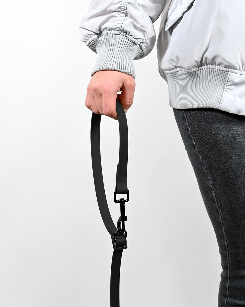 Handschlaufe einer Biothane Hundeleine in Schwarz