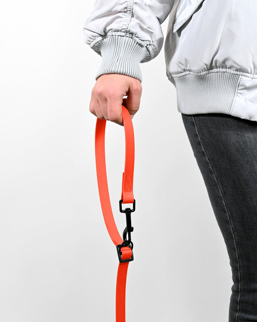 Handschlaufe einer Biothane Hundeleine in Orange